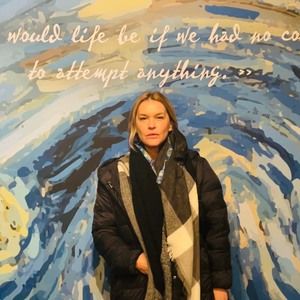 Meet your Posher, Danielle